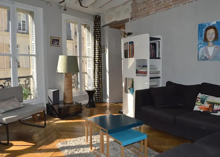 Typical Familial Old Apartment In Paris Center